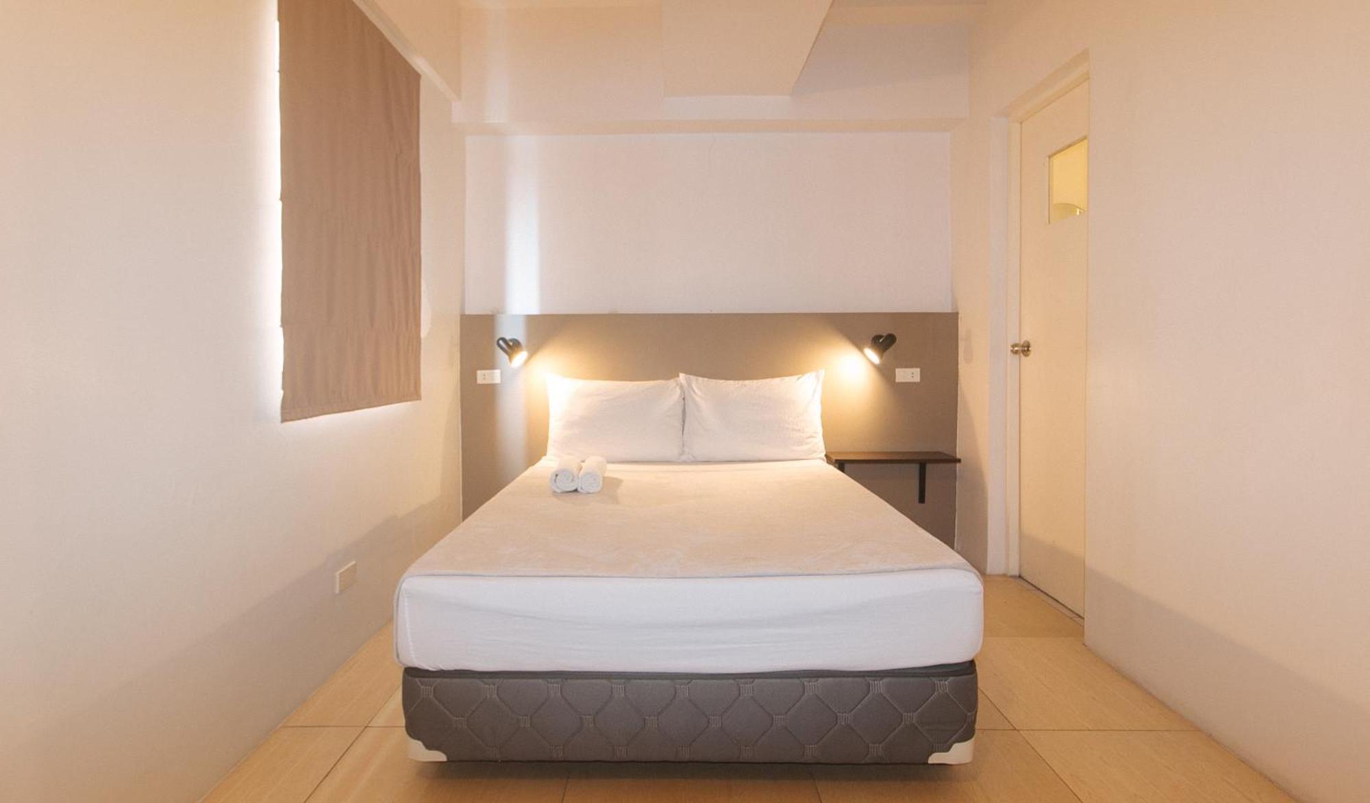59 Xavierville By Reddoorz Cubao Exterior photo