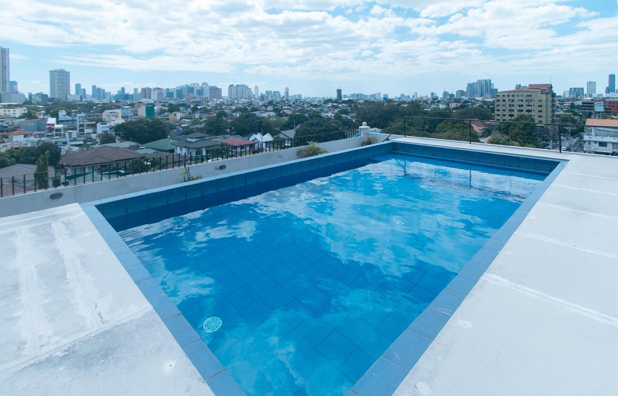 59 Xavierville By Reddoorz Cubao Exterior photo
